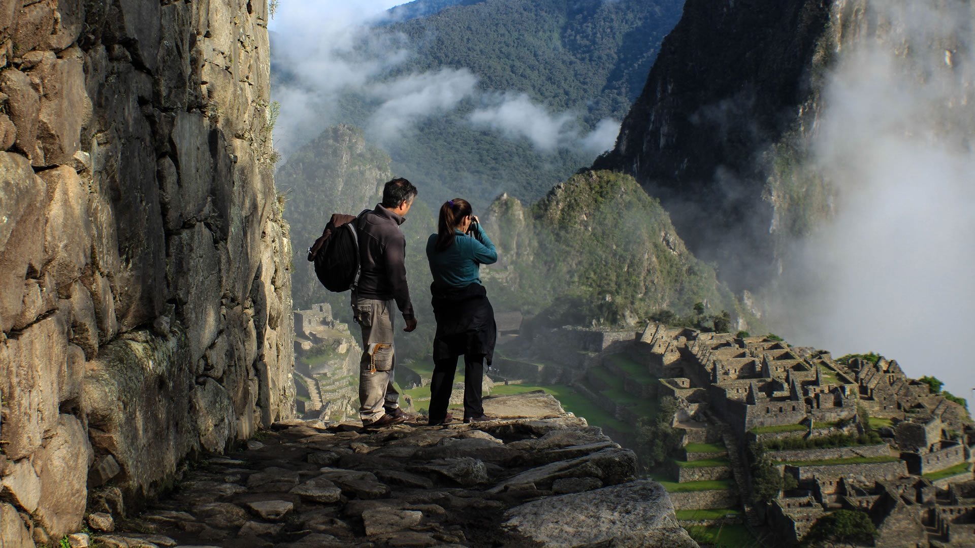 Trek the Iconic Inca Trail 4 Days and 3 Nights